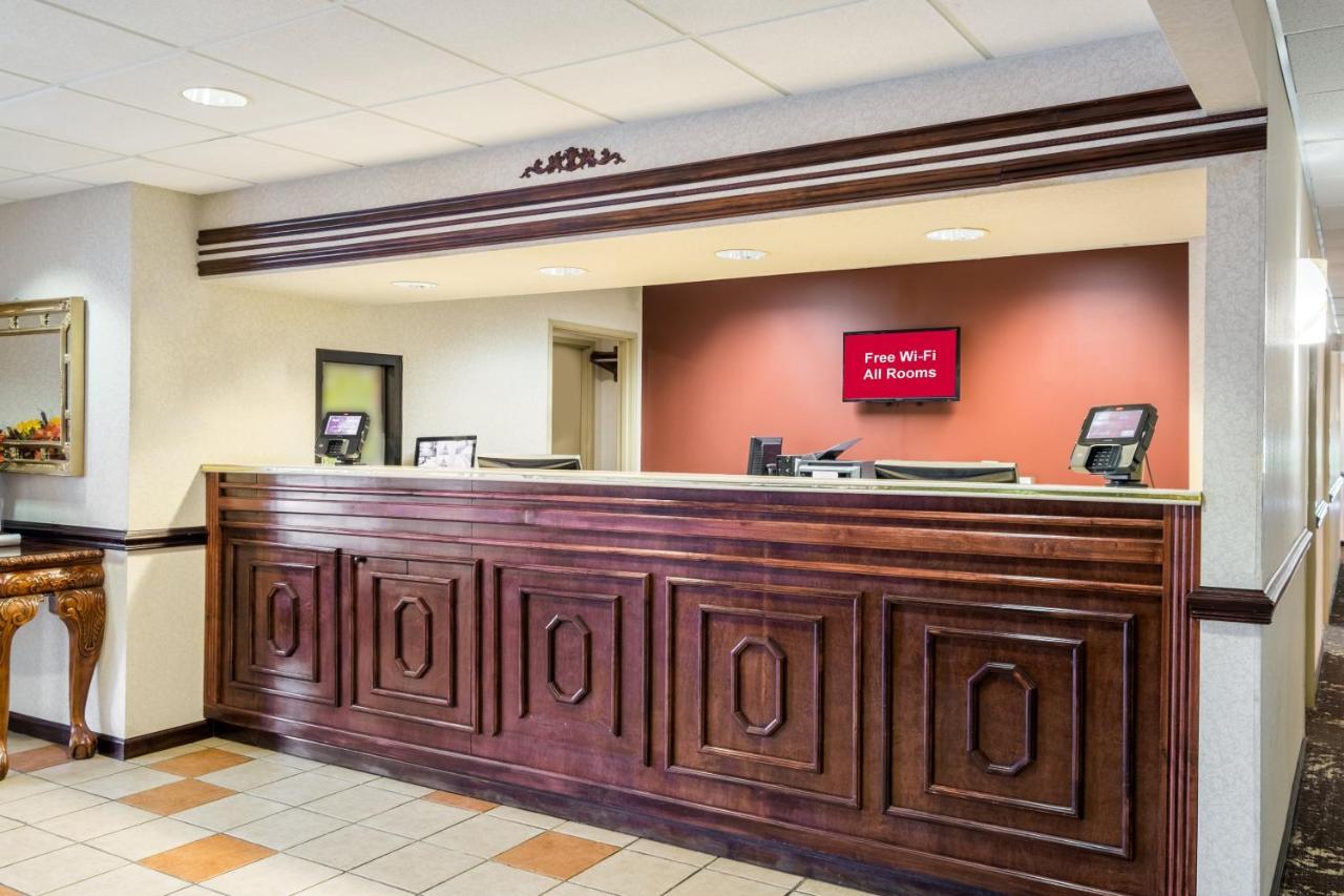 Red Roof Inn Hendersonville Dış mekan fotoğraf